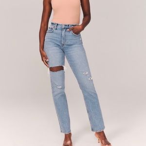 A&F 90s Straight Ultra High Rise Jeans
